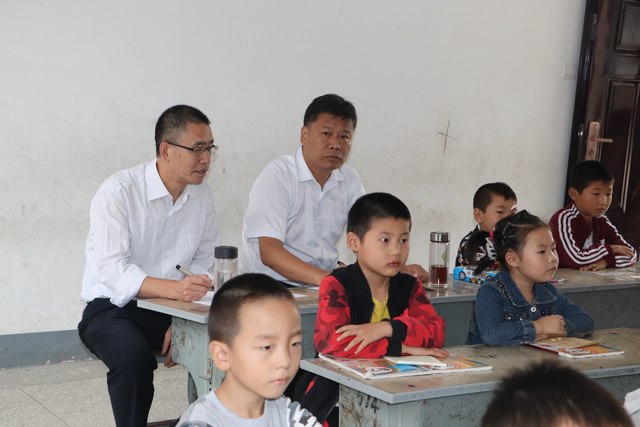 随堂听课1.JPG 随堂听课1.JPG